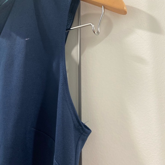 LADY HAGEN DESERT GETAWAY WOMENS NAVY BLUE GOLF POLO SLEEVELESS SZ XS EUC - Picture 5 of 11